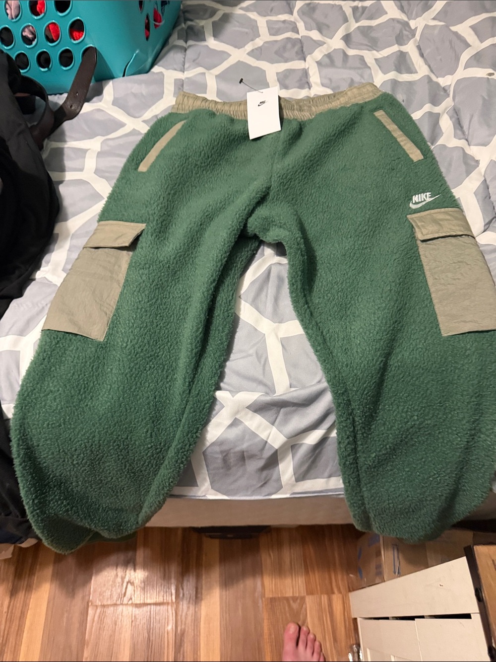 Nike Green Fleece Cargo Joggers with Tan Accents